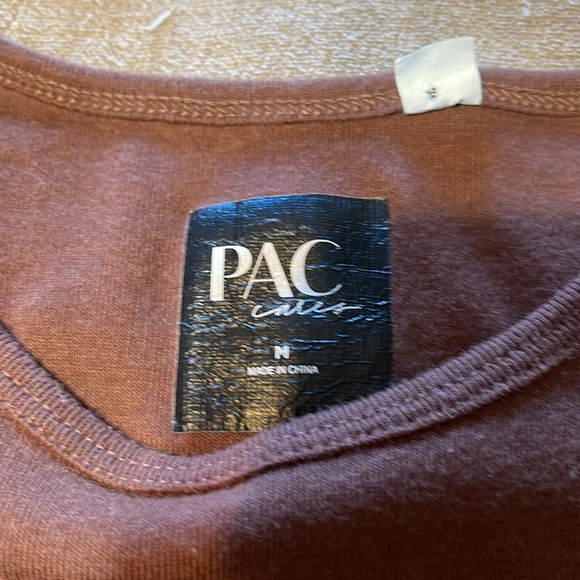 Cute long sleeve cro to - Picture 2 of 3